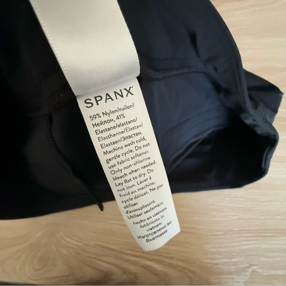 Spanx Small Sunshine Shorts 10” Black Athletic Outdoor Minimal Tennis Pickleball - Picture 6 of 8